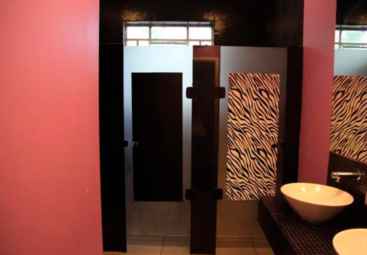 Hbb Hostel "Bar"- Vila Madalena Sao Paulo Bagian luar foto